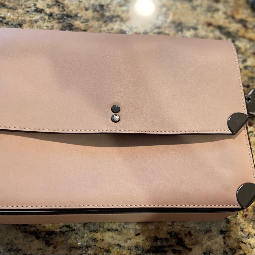 Coach messenger
